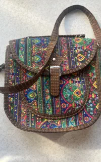 چند تکه لباس زنانه