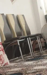 چهار عدد صندلی سالم