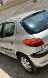 ۲۰۶ مدل ۸۳ تمیز