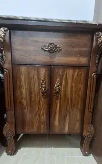 میز اتو و چرخ خیاطی