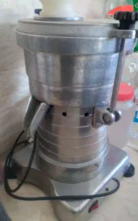 دستگاه آب هویج گیری