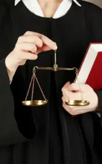 وکیل پایه یک دادگستری