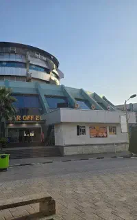 به یک خانم برای فروشندگی نیازمندیم