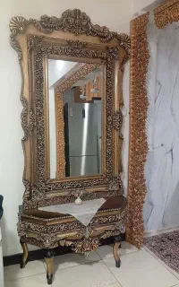 اینه ومیز سلطنتی