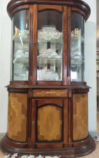 ویترین چوبی