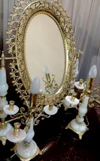 آیینه و شمعدان