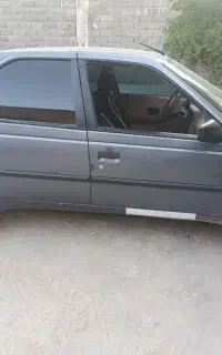 ۴۰۵ مدل ۹۳ شاسی سالم مانیتور دار