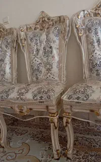 ۴عدد صندلی سلطنتی