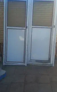 درب سرویس بهداشتی
