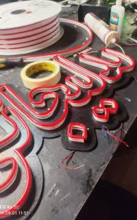 تابلو چنلیوم . LED . نئون . تابلو روان