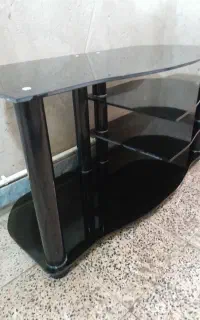 زیر تلویزیون در حد نو