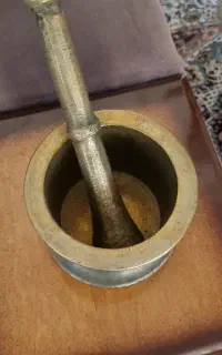 هاونگ برنجه به همراه دسته هاونگ