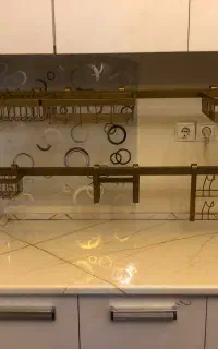 سبد آبچکان ایستاده