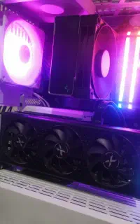 کارت گرافیک 6600 xt برند xfx qick 308