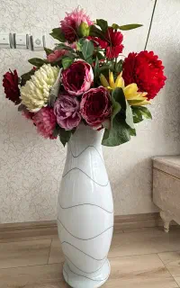 گل و گلدان
