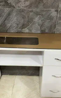 میز کاشت ناخن