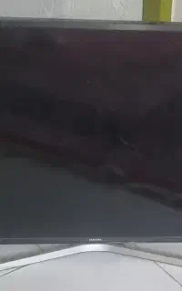 تلوزیون ۴۳ اینچ سامسونگ  ضربه خورده