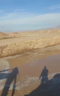 بیل میکانیکی کندن کانال پسته شفته ریزی کانال گاز