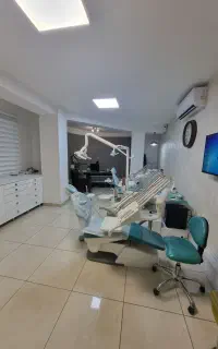 منشی دندانپزشکی