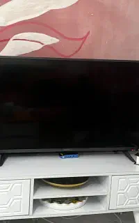 تلویزیونled دوو چهل و سه اینچ پنل سوخته