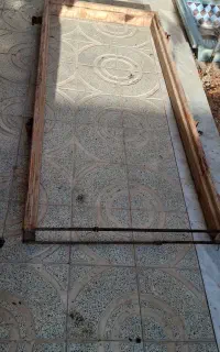 حراج یک چهار چوب فلزی درب چوبی اطاق