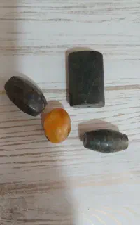 مهره یشم قدیمی وعقیق سلیمانی