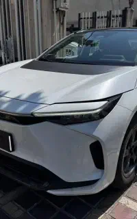 تویوتا BZ4x max فول مدل  ۲۰۲۵