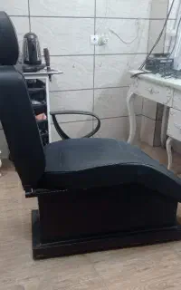 صندلی آرایشگری در حد نو