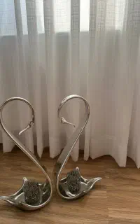 مجسمه قو با دوتا شمع