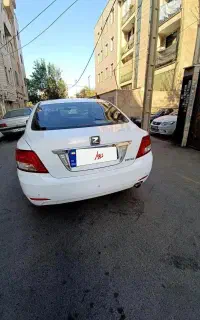 فروش خودرو آریو