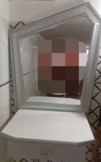آیینه ارایشگاه