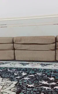 پشتی نرم و کاملا سالم