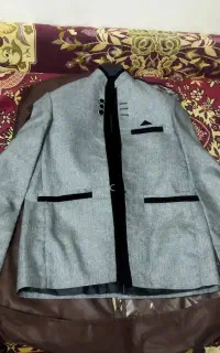 یک کت تک.ویک دست کت وشلوار.