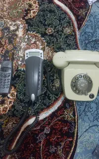 سه عدد گوشی