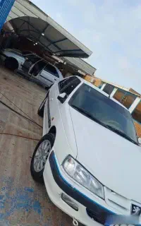 پژو پارس سفید