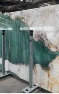 حسابدار یا منشی خانم برای سنگ فروشی