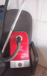 جارو برقی سالم با مکش خوب