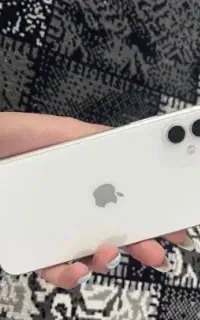 ایفون 11 نرمال سفید