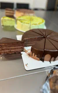 دوره جامع کیکها و چیزکیکهای کافه ای