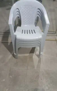 چهار صندلی پلاستیکی دونه ای ۱۰۰۰۰۰۰