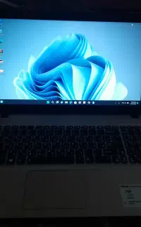 لپتاپ ایسوس