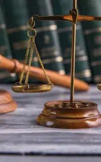 وکیل اداره کار (کارگران،کارفرمایان)و تامین اجتماعی