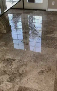 سنگ‌سابی، کف‌سابی و شستشوی تخصصی استخر در تهران