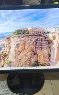 دو عدد مانیتور سامسونگ