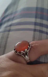 انگشتر عقیق یمن ابدار وخوشرنگ
