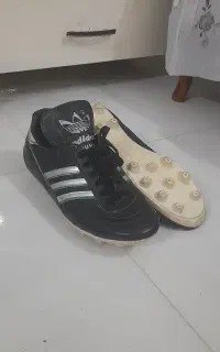 کتانی سایز۴۴ نو آدیداس جنس خوب