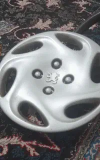 فرمون وچهار قالپاق به فروش میرسد
