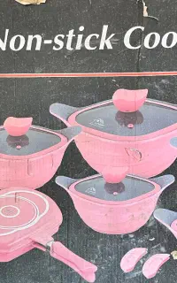 سرویس قابلمه سرامیکی، فرش، میوه خوری پایه دار