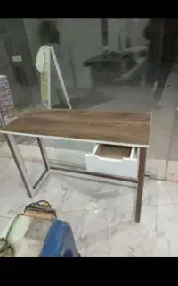 میز تحریر فوق اقتصادی