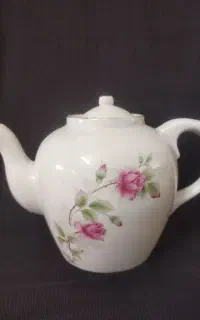 قوری بزرگ نو